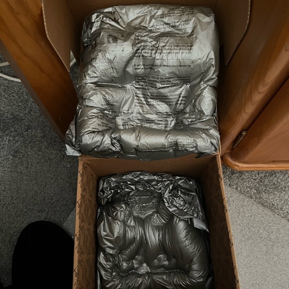 Zampiva Sitting Girl Doll brand new in original box - Picture 5 of 11